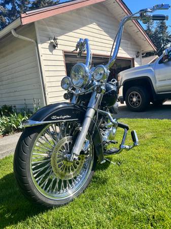 2013 Harley-Davidson, dovoz USA — foto 2 z 10