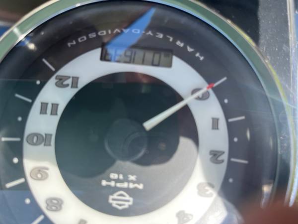 2013 Harley-Davidson, dovoz USA — foto 6 z 10