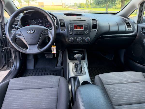 2016 Kia, dovoz USA — foto 12 z 12