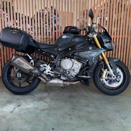 2017 BMW, dovoz USA — foto 2 z 12