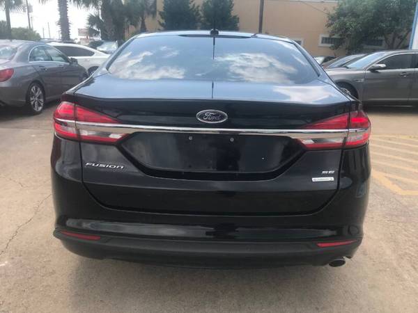 2020 Ford, dovoz USA — foto 5 z 12