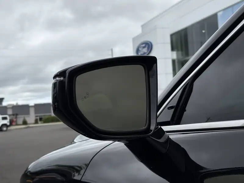 2021 Lexus IS 300, šedá, 29 946 km, dovoz Kanada — foto 12 z 12