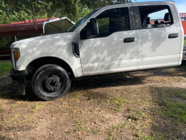 2018 Ford, dovoz USA — foto 3 z 9
