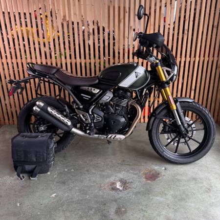 Triumph, dovoz USA — foto 3 z 12
