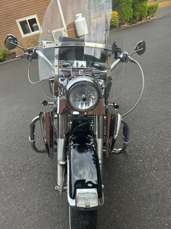 2008 Harley-Davidson, černá, dovoz USA — foto 9 z 11