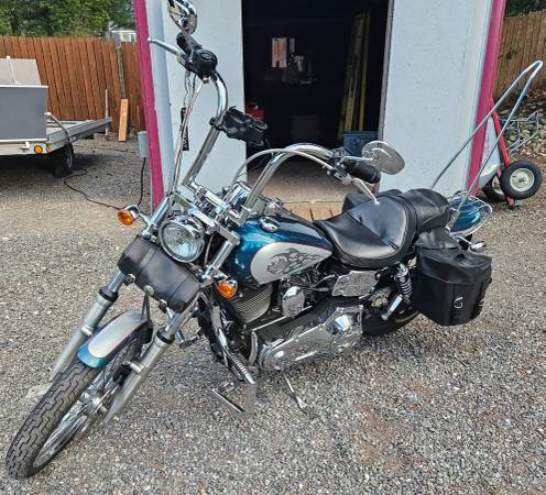 2004 Harley-Davidson, dovoz USA — foto 1