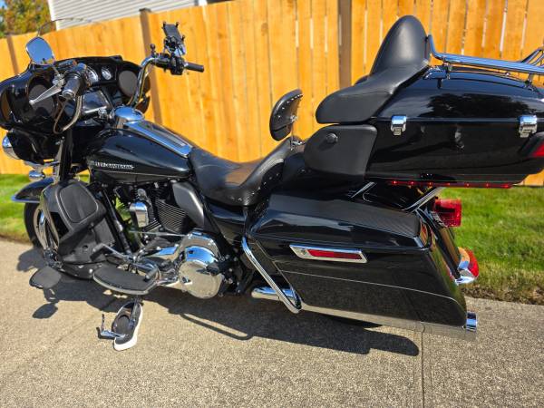 2015 Harley-Davidson, dovoz USA — foto 12 z 12