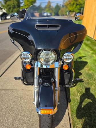 2015 Harley-Davidson, dovoz USA — foto 9 z 12