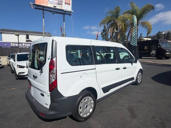 2012 Ford, dovoz USA — foto 3 z 12