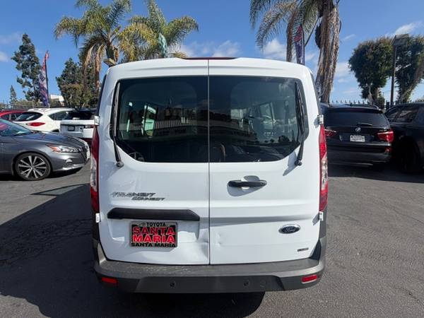 2012 Ford, dovoz USA — foto 4 z 12