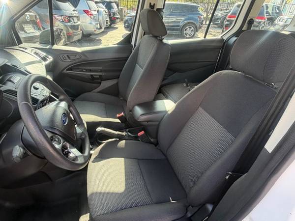 2012 Ford, dovoz USA — foto 9 z 12