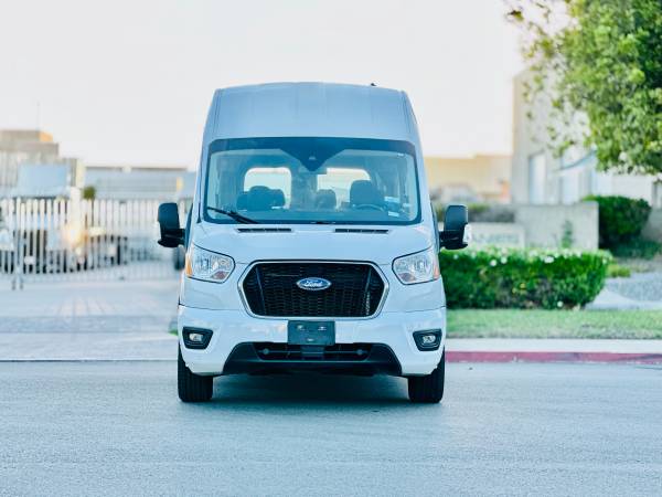 2021 Ford, dovoz USA — foto 3 z 12