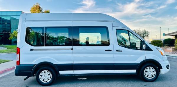 2021 Ford, dovoz USA — foto 7 z 12