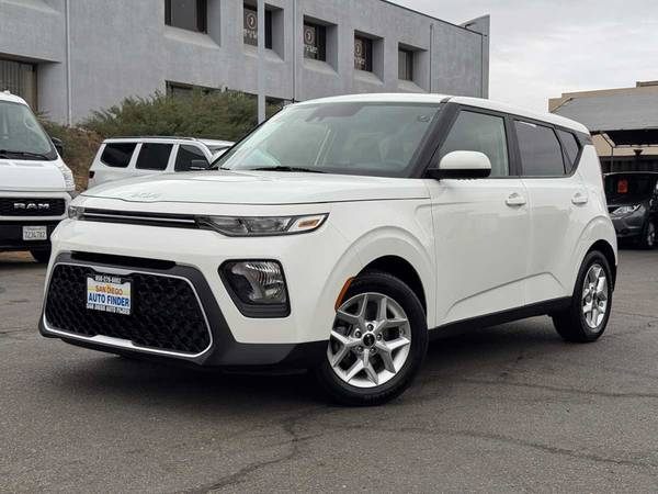 2022 Kia, dovoz USA — foto 2 z 12