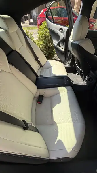 Lexus IS 4dr Sdn, 124 000 km, dovoz Kanada — foto 9 z 12