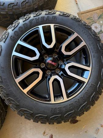 Kola — GMC, dovoz USA — foto 2 z 12