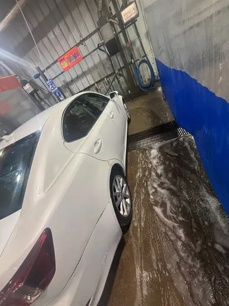 2012 Lexus IS, bílá, 126 000 km, dovoz Kanada — foto 7 z 9