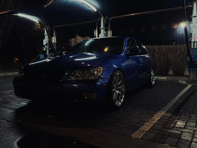 2003 Lexus IS Base, modrá, 219 000 km, dovoz Kanada — foto 8 z 12