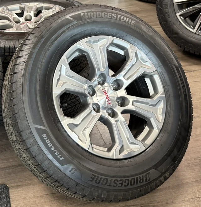 Kola — GMC, dovoz Kanada — foto 2 z 5