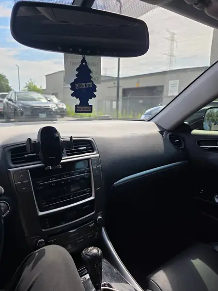 2011 Lexus IS, černá, 184 782 km, dovoz Kanada — foto 6 z 12