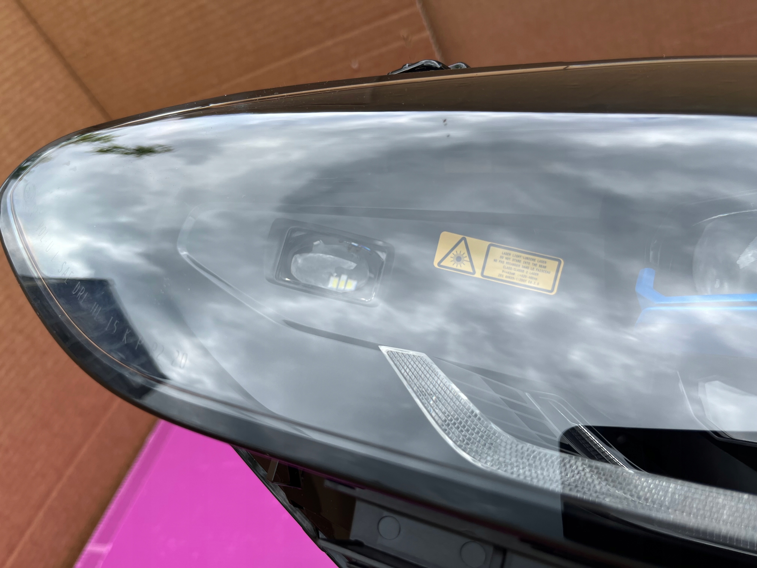 Laserový světlomet — BMW M4, černá, dovoz Skladem v EU — foto 3 z 11