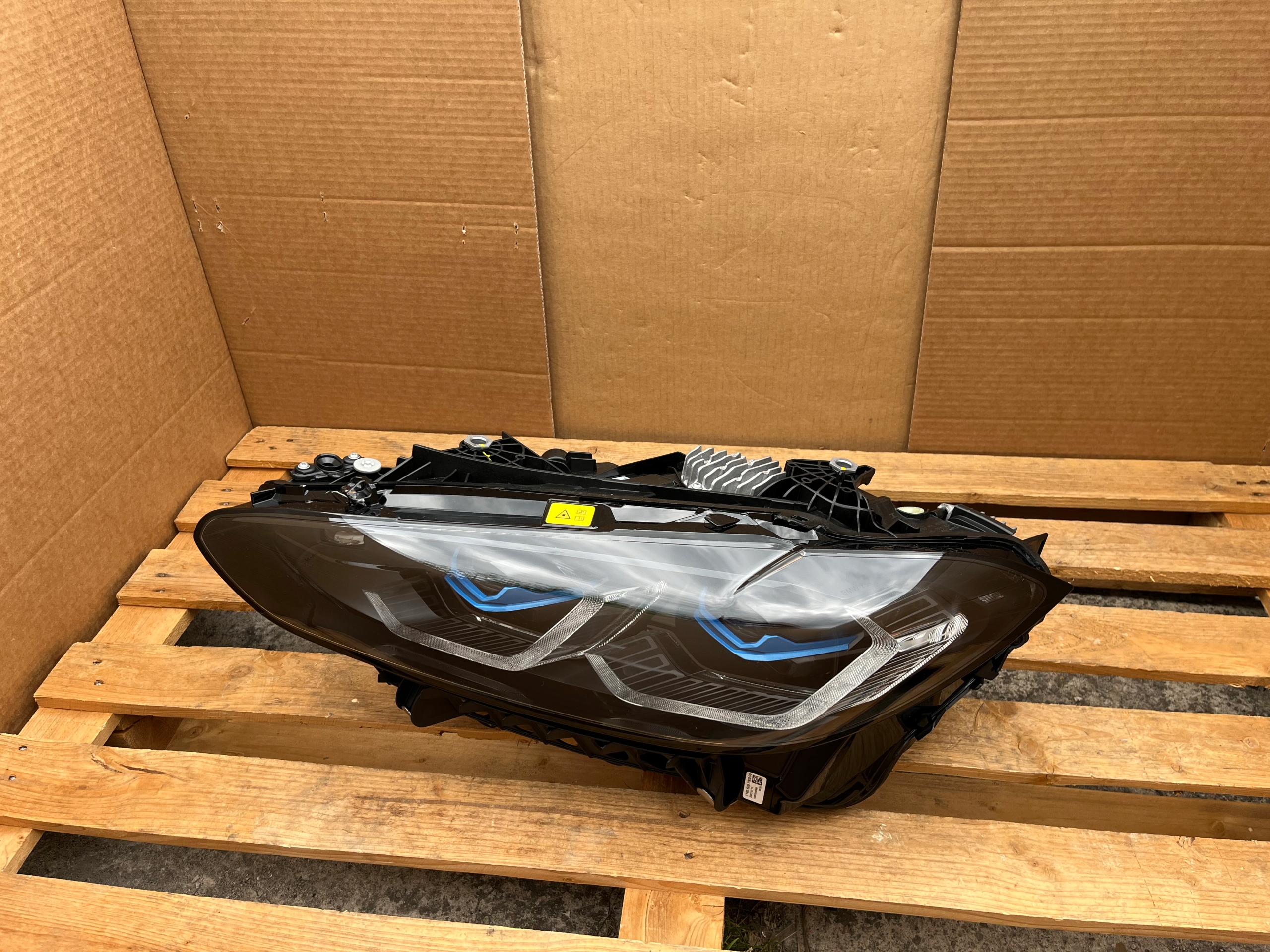 Laserový světlomet — BMW M4, černá, dovoz Skladem v EU — foto 3 z 14
