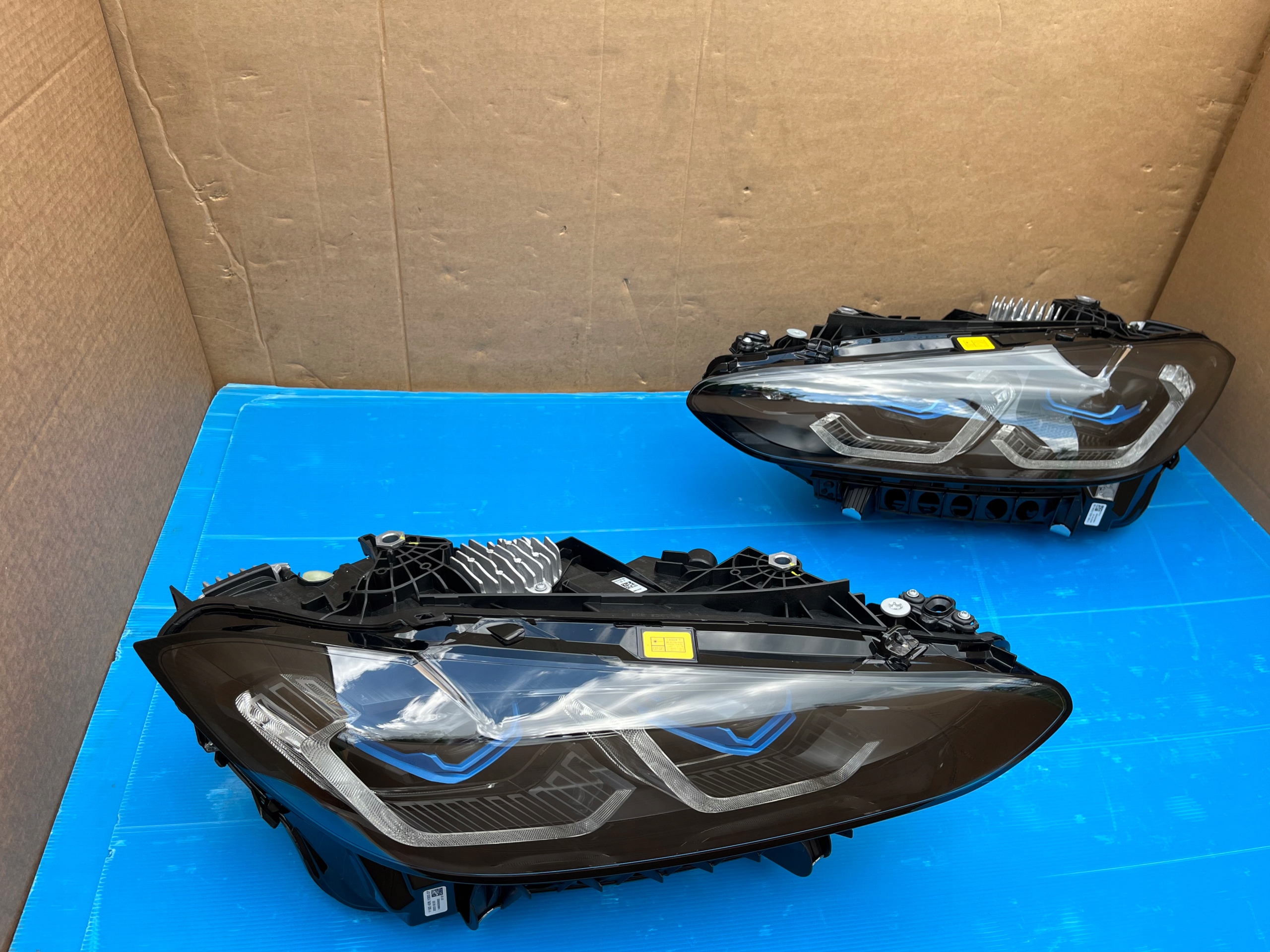 Laserový světlomet — BMW M3, černá, dovoz Skladem v EU — foto 2 z 10