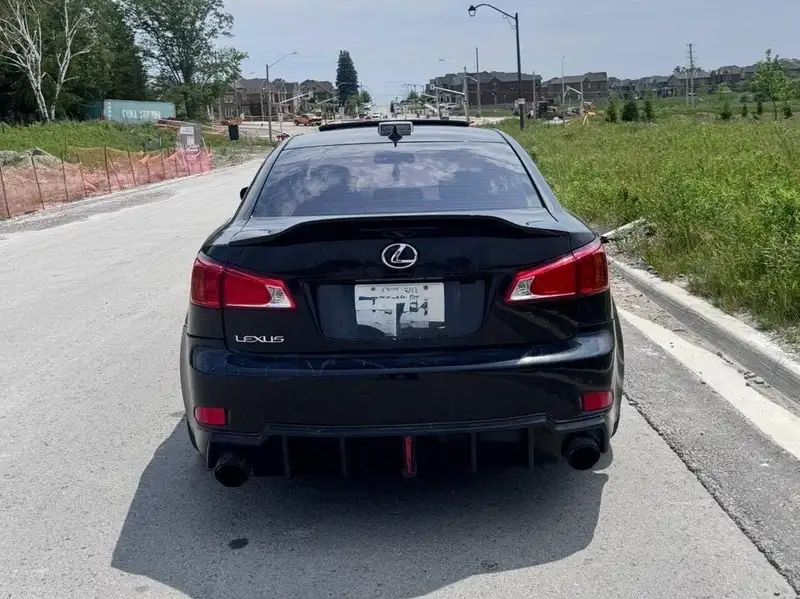 2007 Lexus IS, modrá, 255 000 km, dovoz Kanada — foto 2 z 6