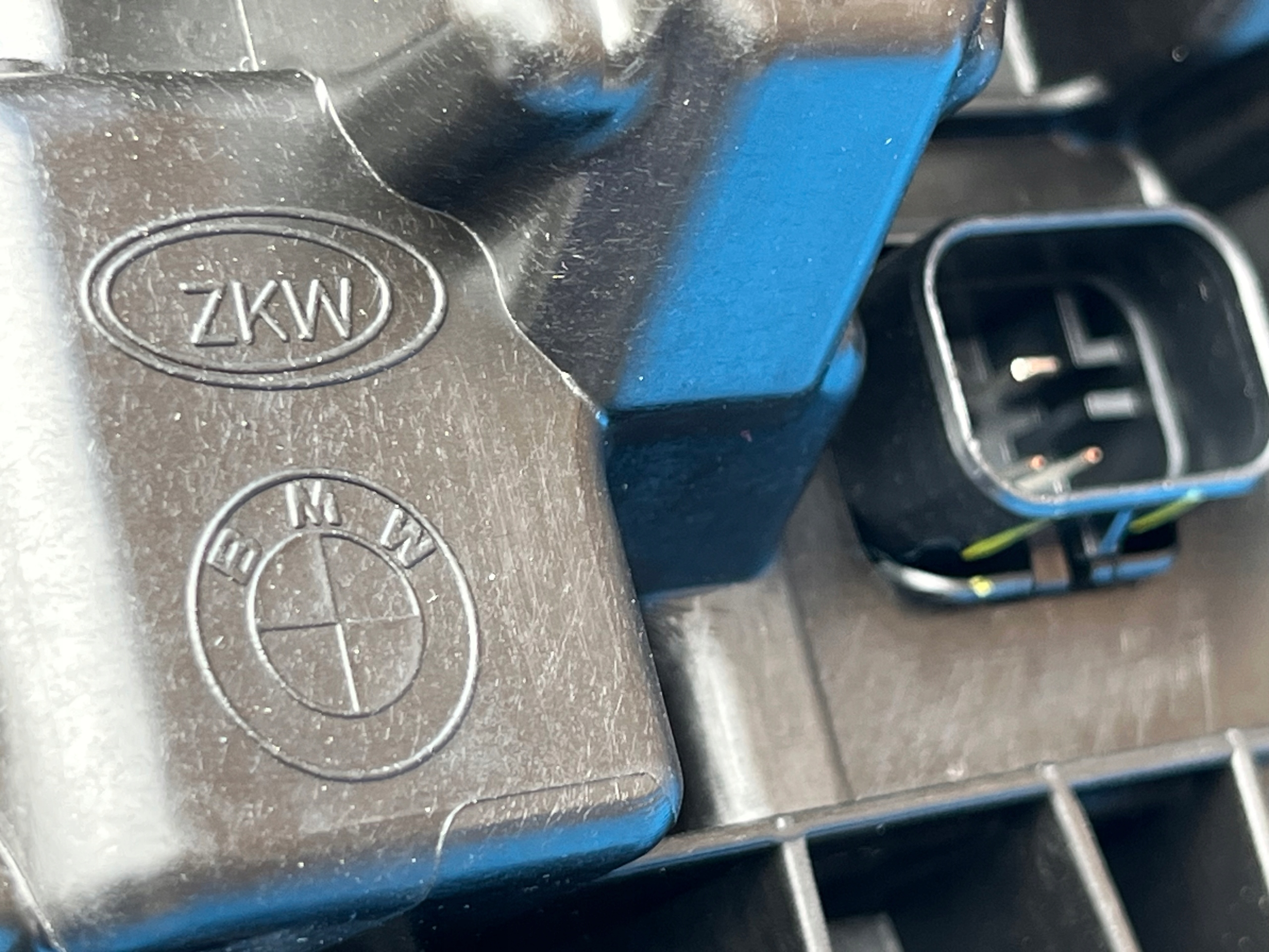 Světlomet — BMW M3, černá, Skladem v EU — foto 9 z 16