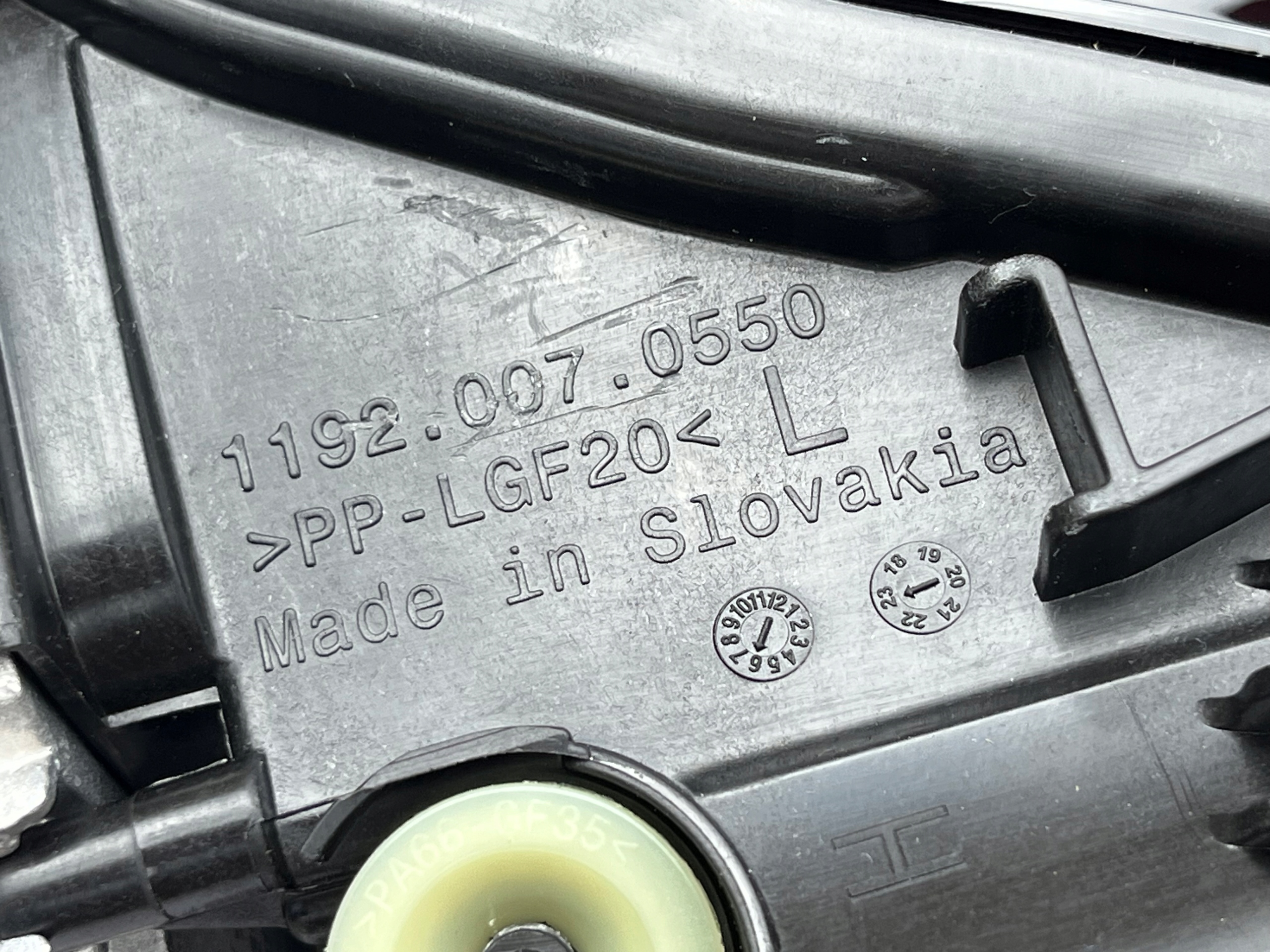 Světlomet — BMW M3, černá, dovoz Skladem v EU — foto 9 z 13