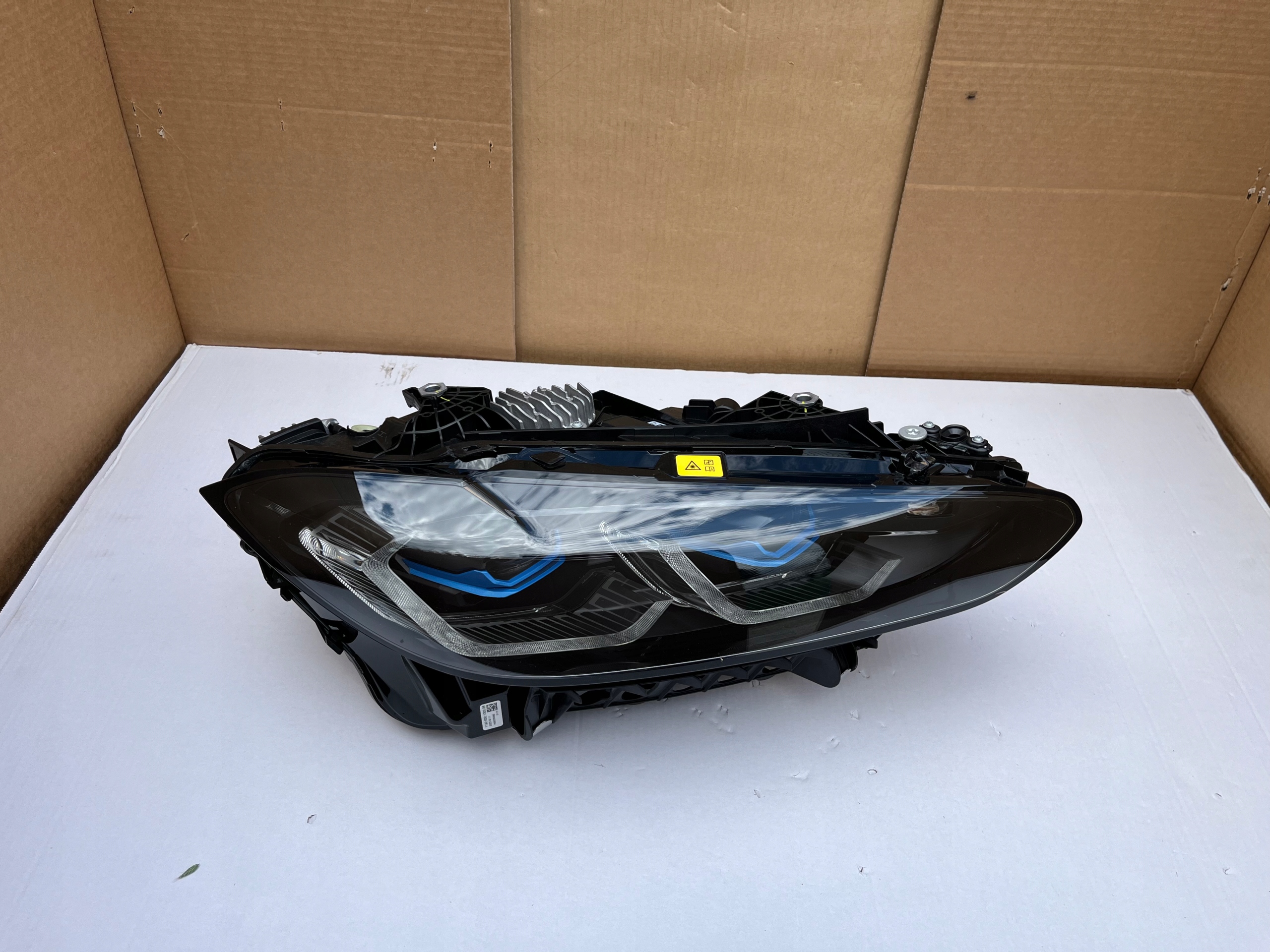 Světlomet — BMW M4, černá, Skladem v EU — foto 12 z 12