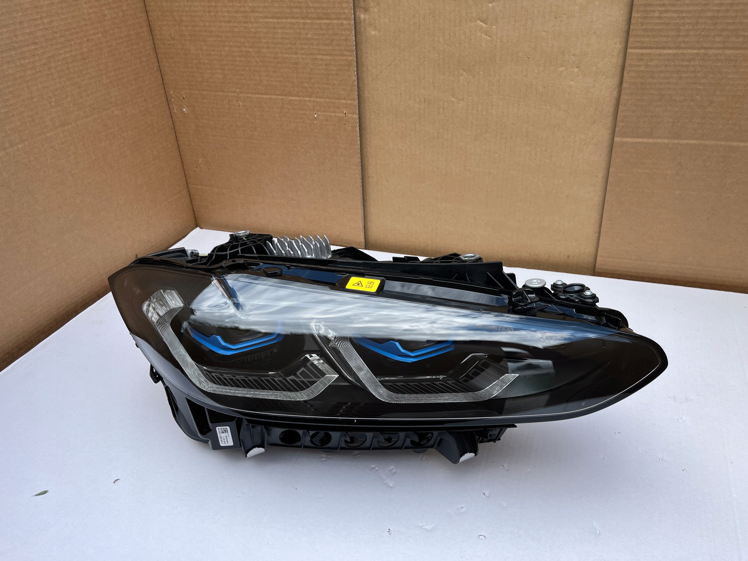 Světlomet — BMW M4, černá, Skladem v EU — foto 3 z 15