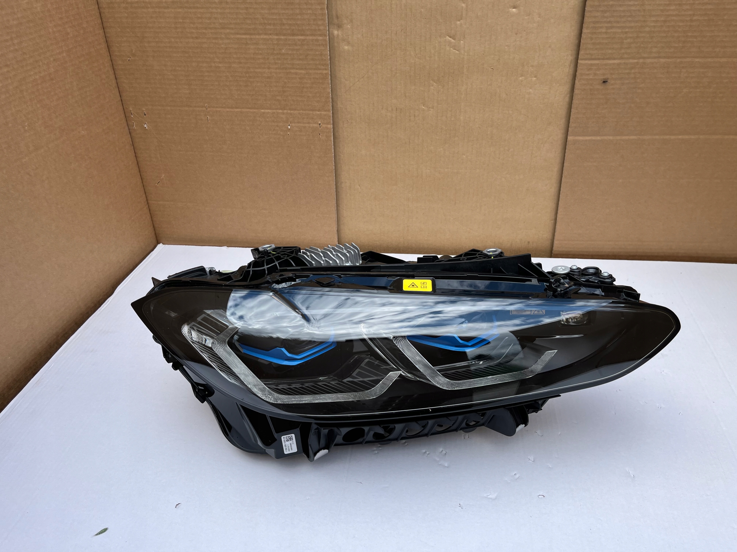 Laserový světlomet — BMW M4, černá, dovoz Skladem v EU — foto 2 z 13