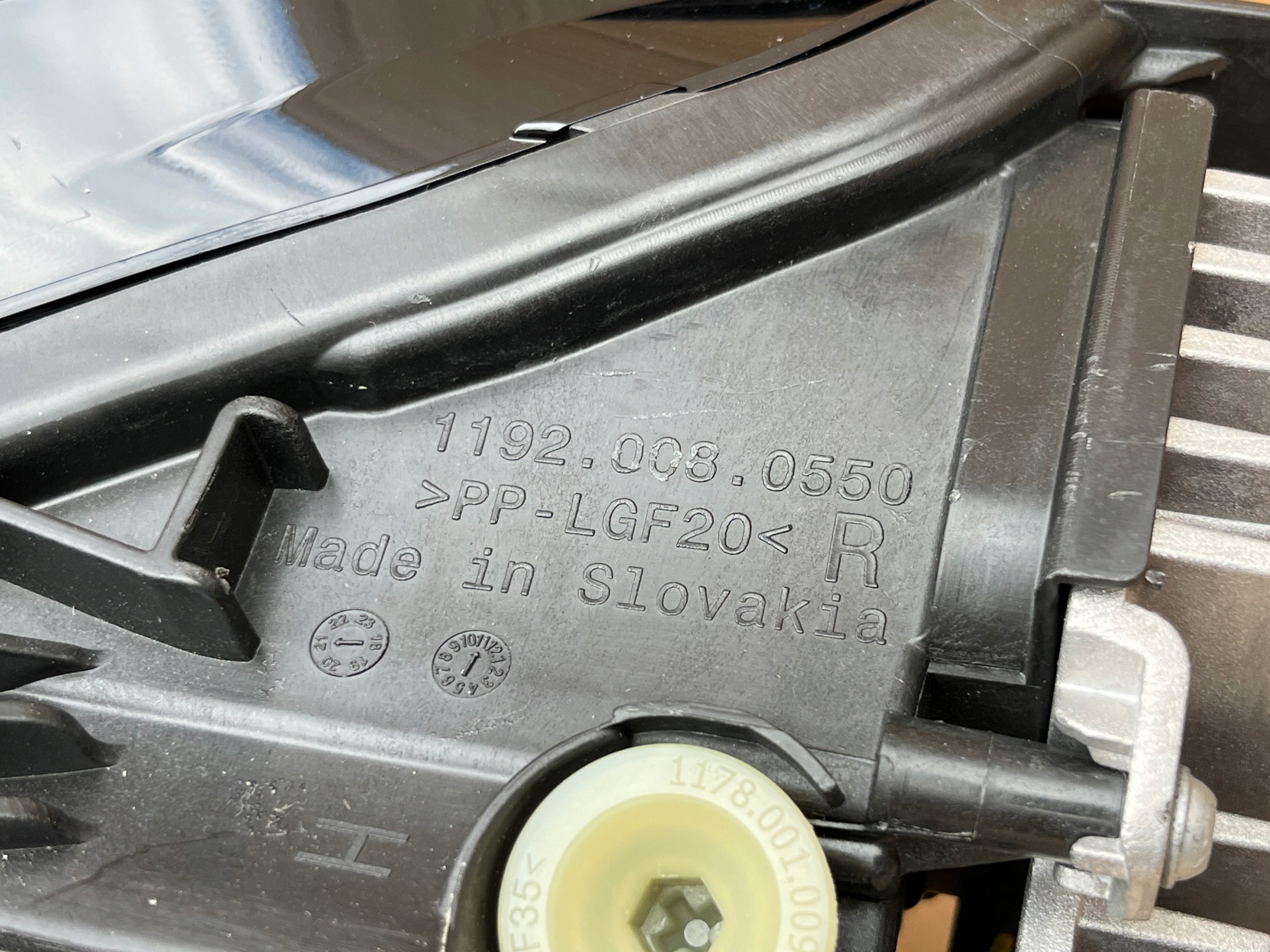 Laserový světlomet — BMW M3, černá, dovoz Skladem v EU — foto 8 z 13