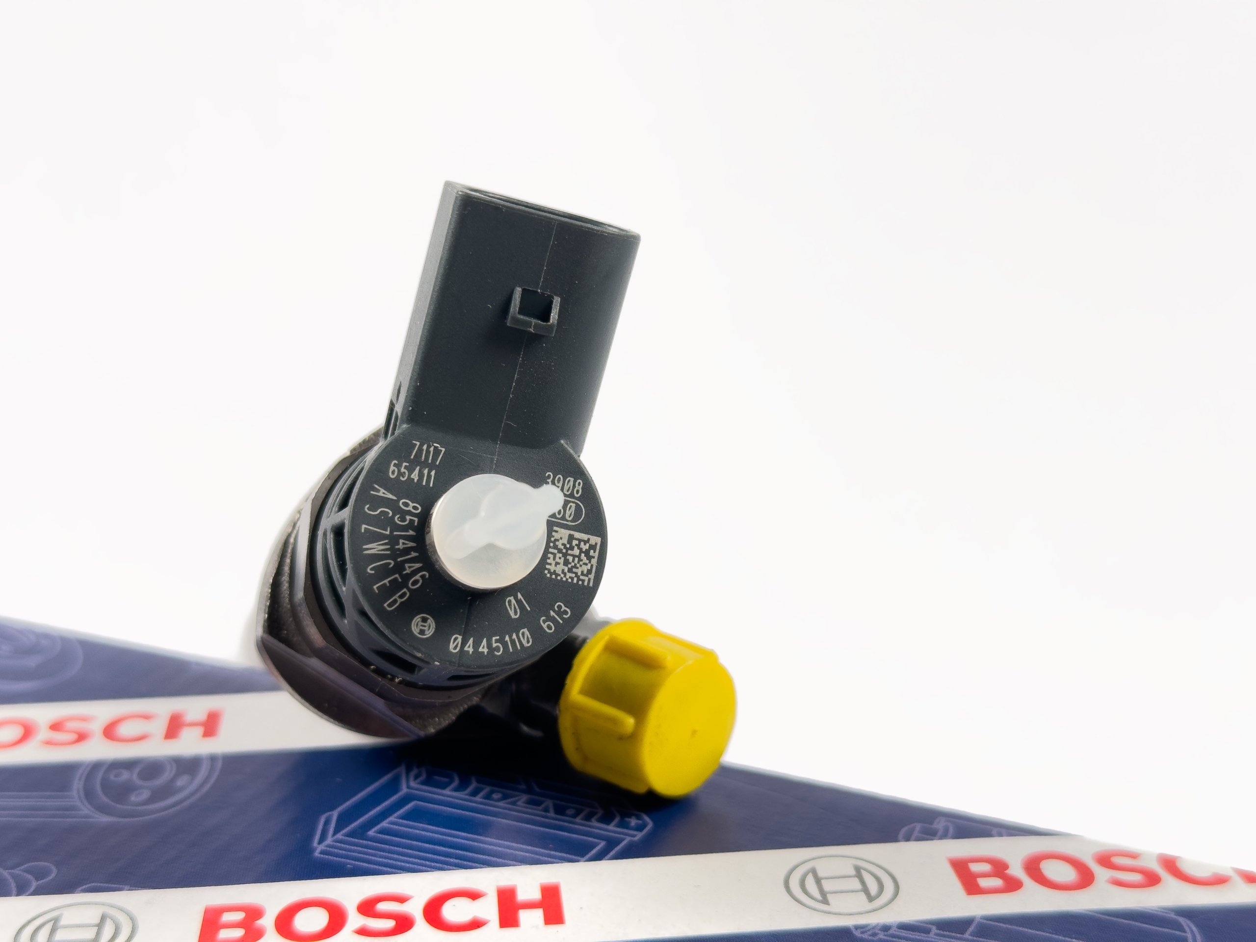 Vstřikovač Bosch 0445110613 — BMW X1 2.0, dovoz Skladem v EU — foto 2 z 7