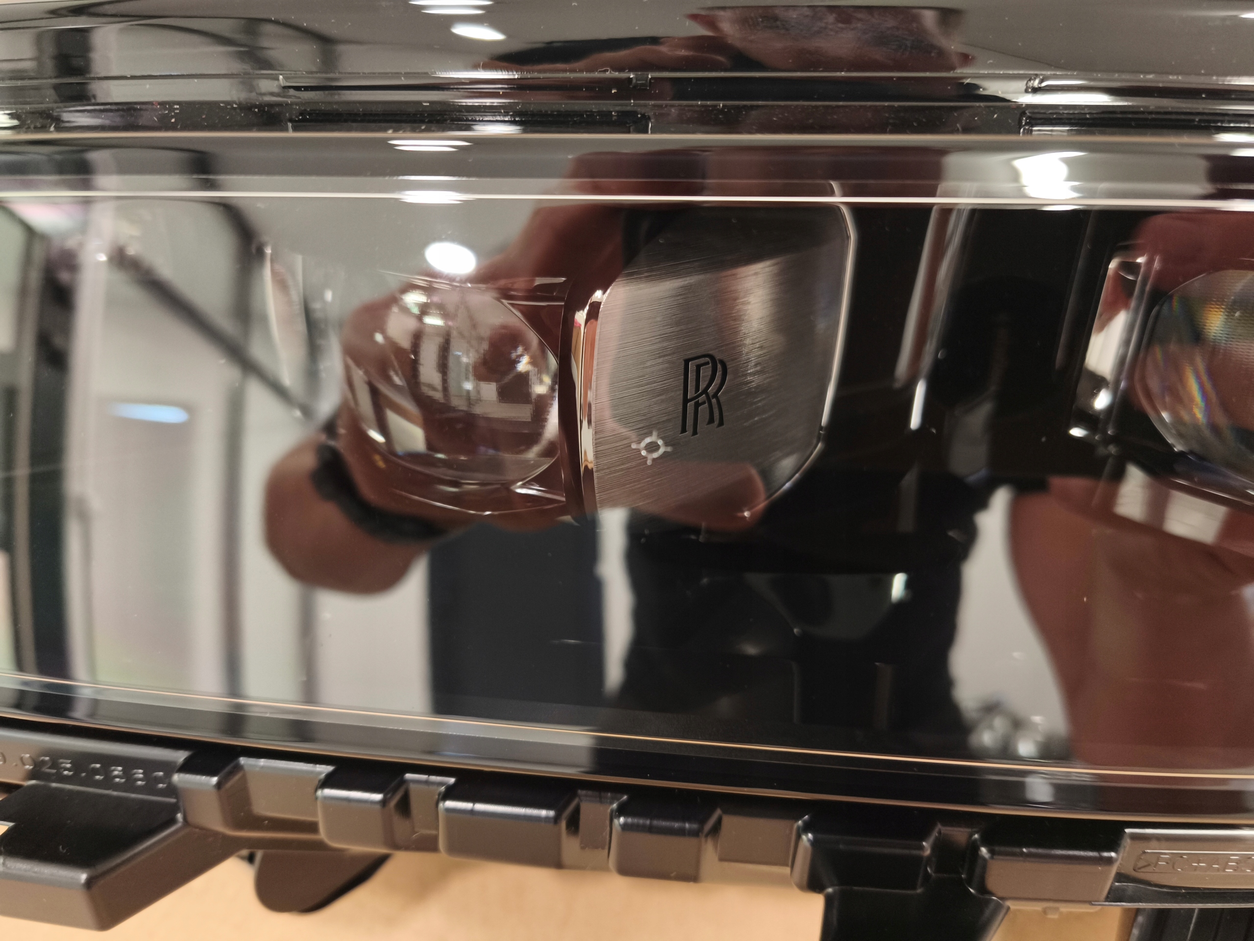 Světlomet 5A830B605 — Rolls-Royce, dovoz Skladem v EU — foto 4 z 8