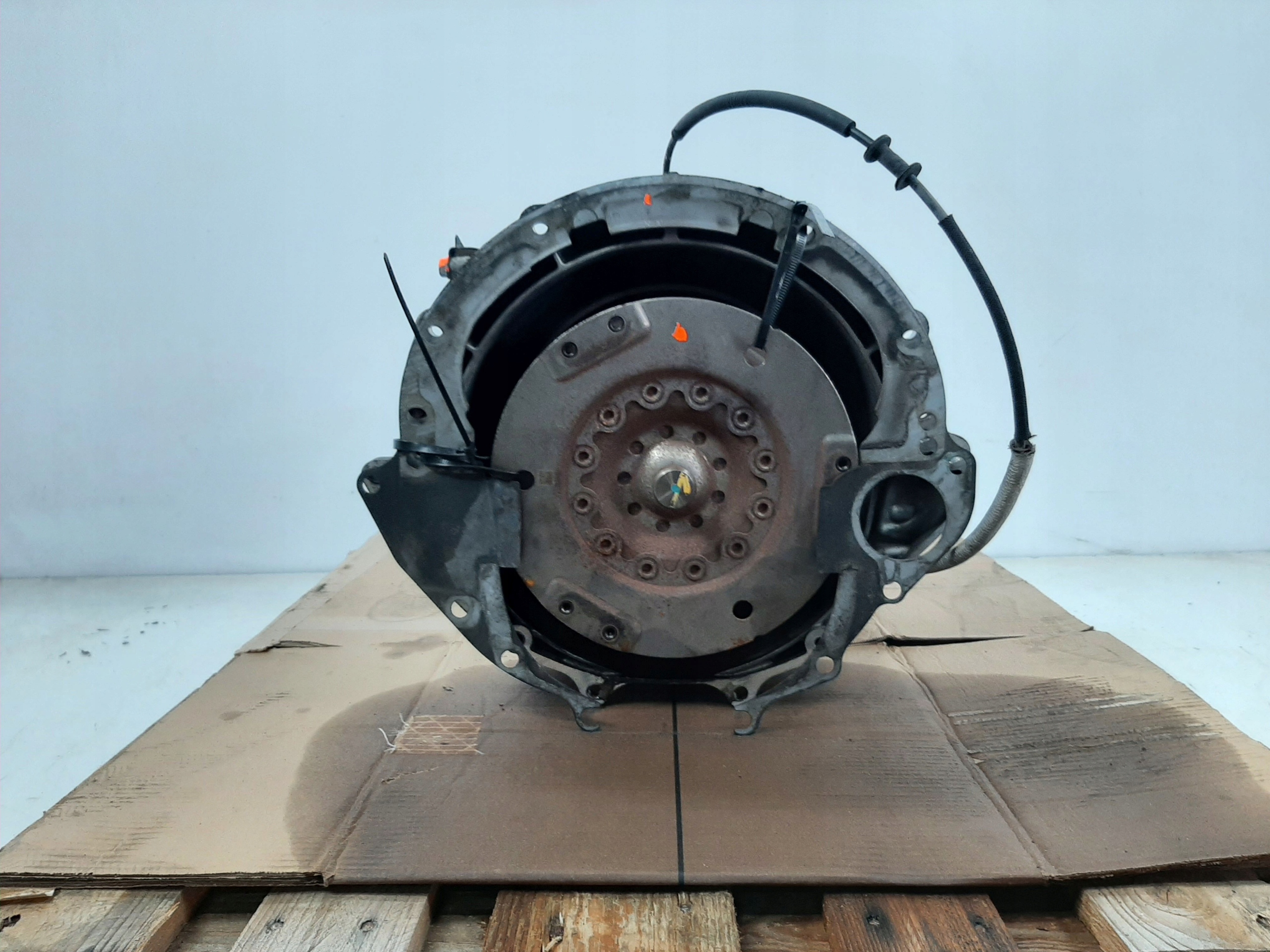 Převodovka ZF P68253230AA — RAM 5.7 V8, dovoz Skladem v EU — foto 1