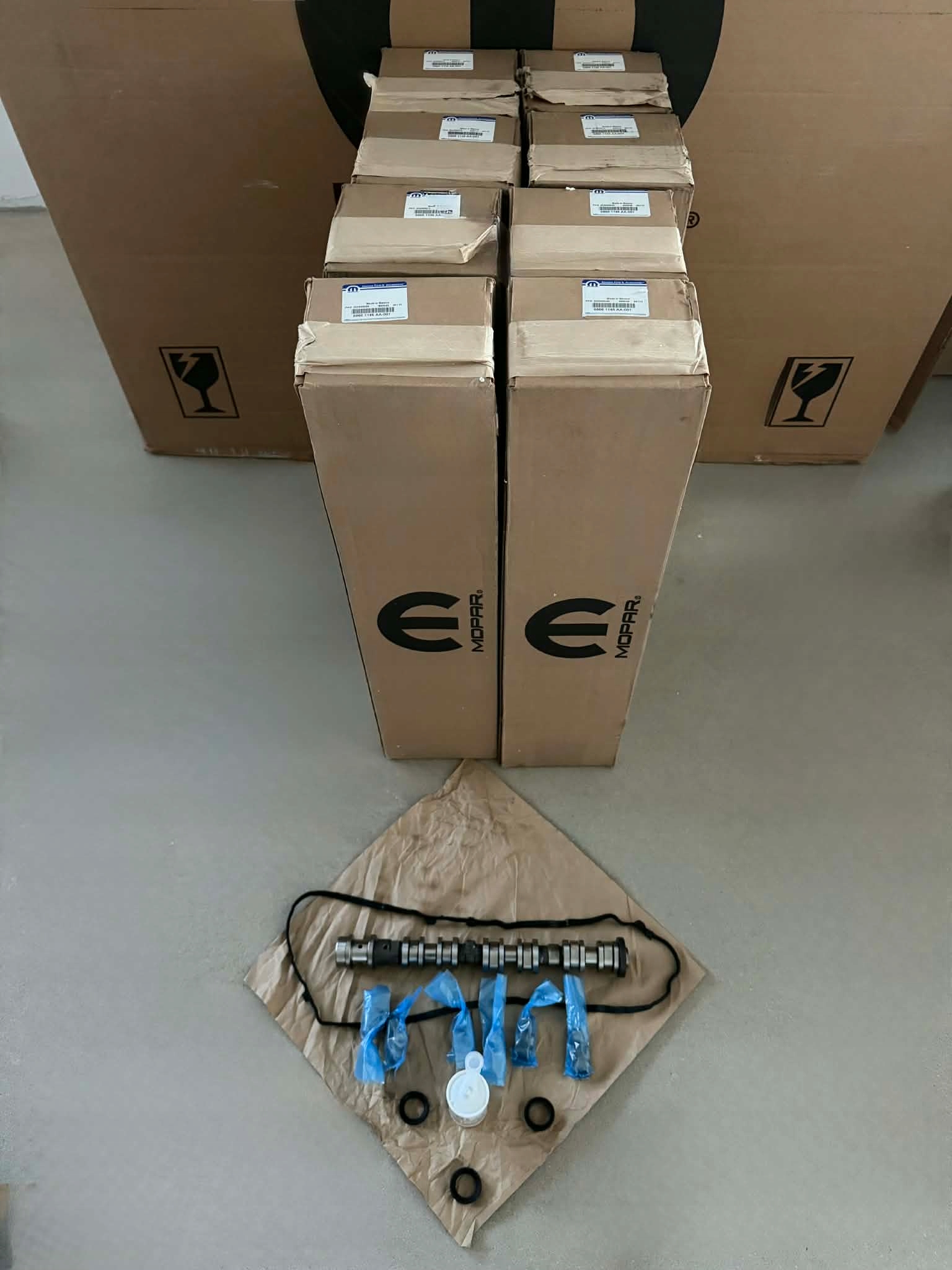OEM komponent — Jeep Cherokee 3.6, dovoz Skladem v EU — foto 1 OEM komponent — Jeep Cherokee 3.6, dovoz Skladem v EU — foto 1