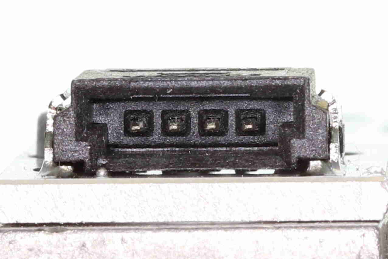 OEM komponent V207302051 — BMW 4.8, Skladem v EU — foto 2 z 6