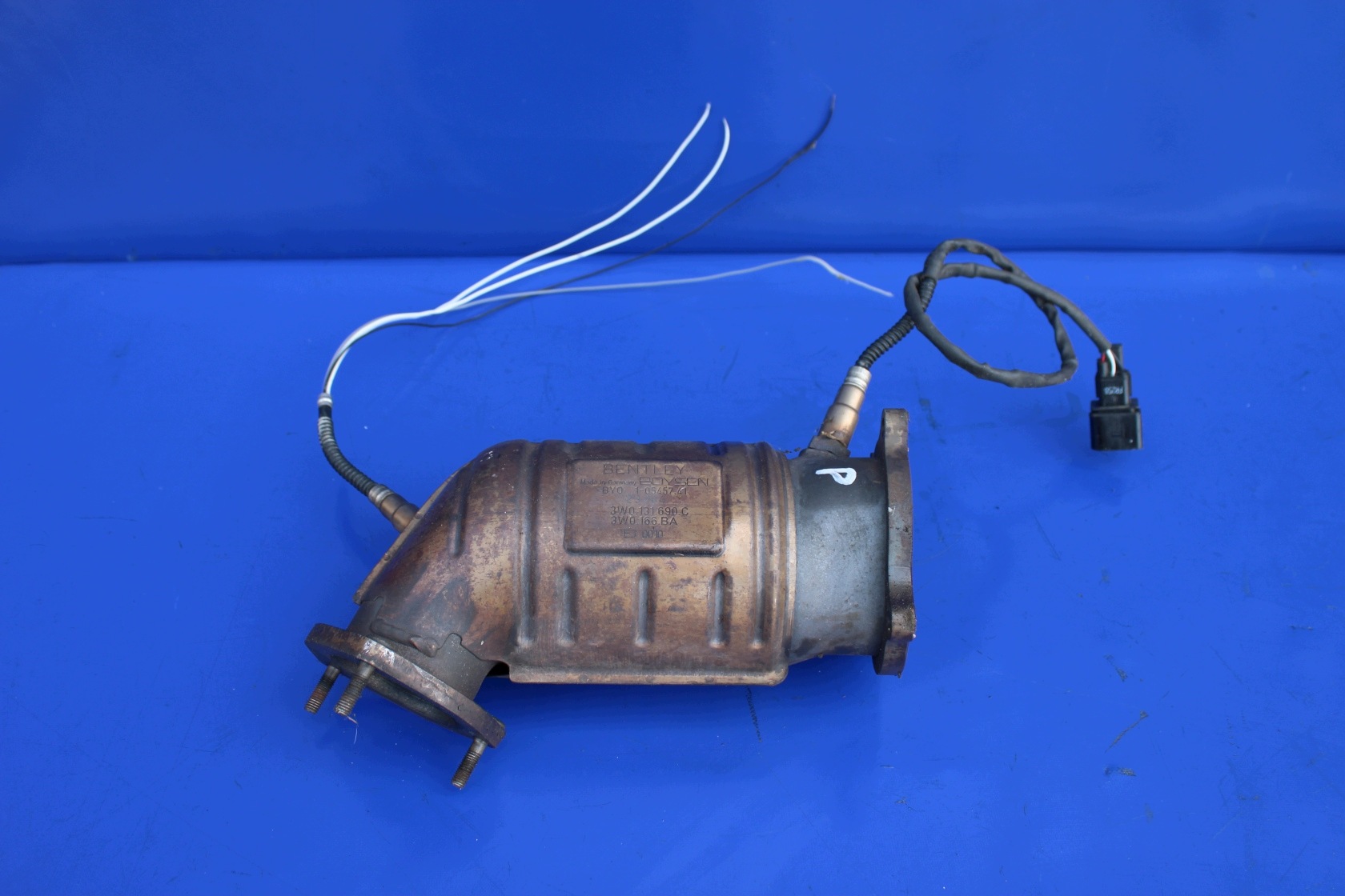 OEM komponent 3W0131690C — Bentley Continental 6.0 W12, dovoz Skladem v EU — foto 2 z 12