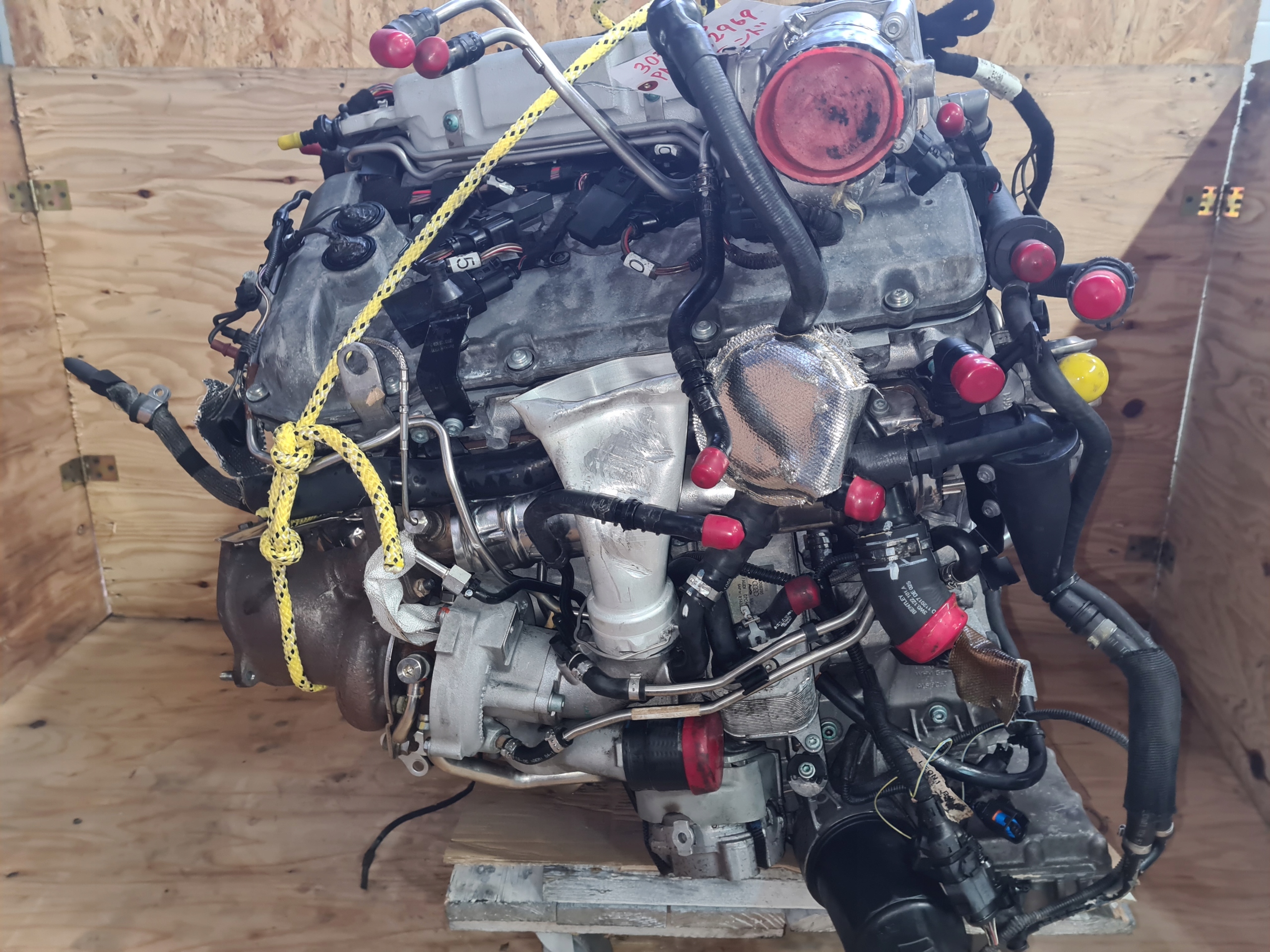 Motor — Bentley Continental 6.0, Skladem v EU — foto 3 z 8