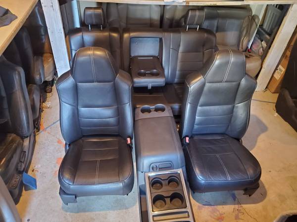 Sedačky — Seat, černá, dovoz USA — foto 2 z 2