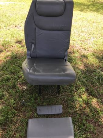 Interiér — Seat, dovoz USA — foto 9 z 12
