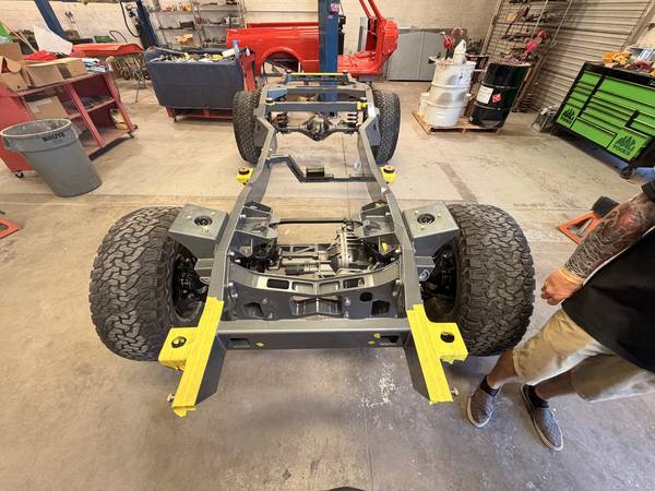 OEM komponent — Chevrolet, dovoz USA — foto 7 z 12