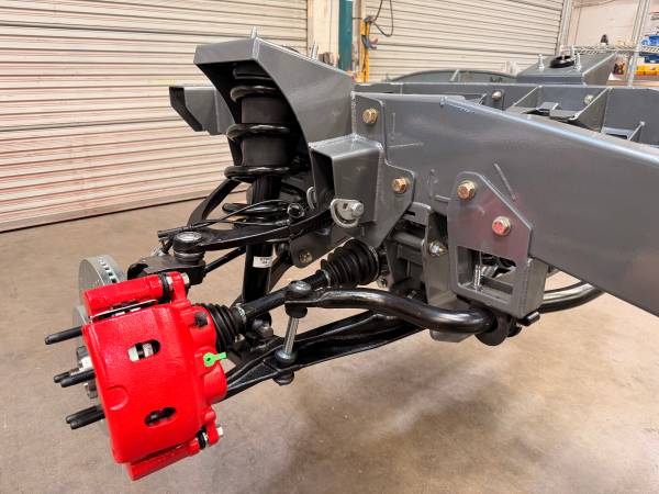 Podvozek — Chevrolet, dovoz USA — foto 7 z 12