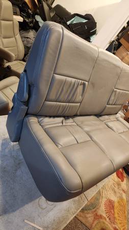 Sedačky — Ford, šedá, dovoz USA — foto 12 z 12