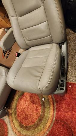 Sedačky — Seat, šedá, dovoz USA — foto 2 z 12