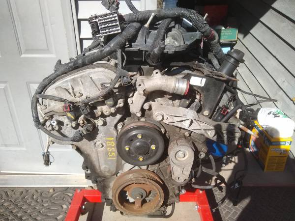 Motor — Cadillac, dovoz USA — foto 3 z 3