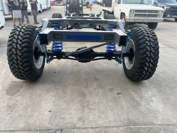 Podvozek — Chevrolet, dovoz USA — foto 8 z 12