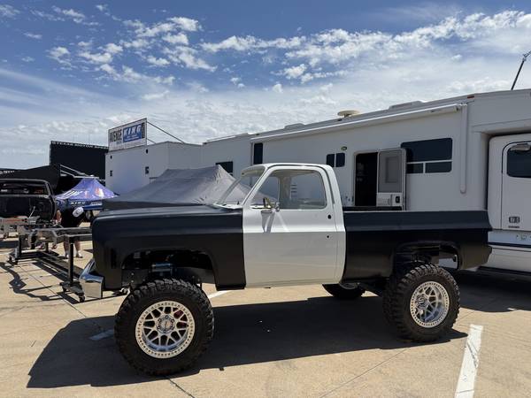 Podvozek — GMC, dovoz USA — foto 11 z 12